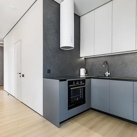 Апартаменти Luxury Waterfront 3-bedrooms *