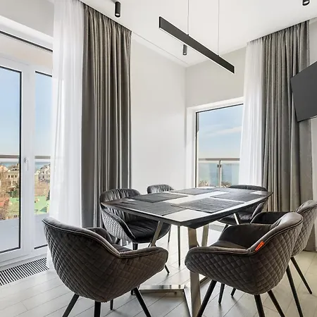 Luxury Waterfront 3-bedrooms * Одесса